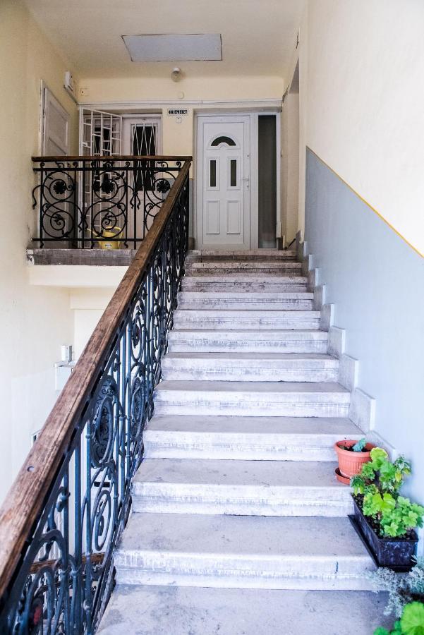 St. Gellert Square - Minilux Apartman ブダペスト エクステリア 写真
